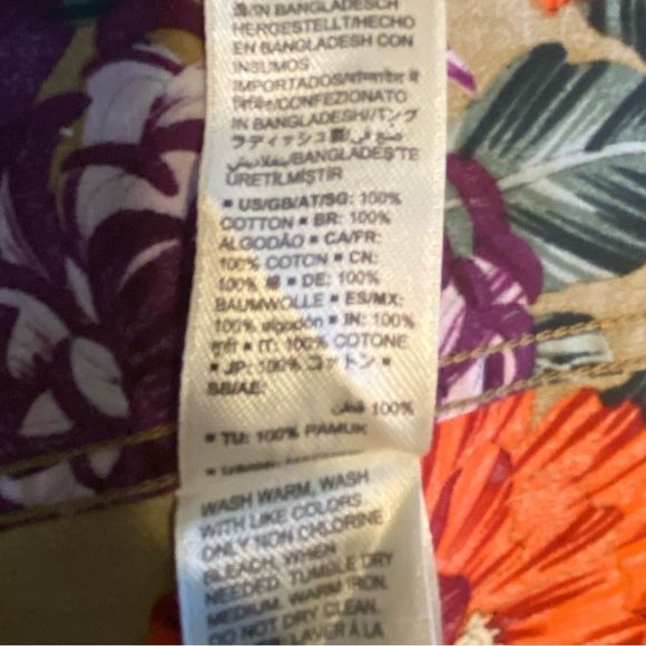 COPY - Good threads poplin flower shirt. Men’s.  collared shirt. Tan. Great con… - Picture 10 of 10